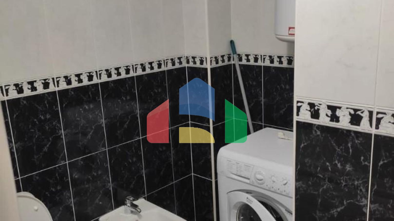 Предлагается к продаже квартира с 3-мя спальнями в Добрых Водах.