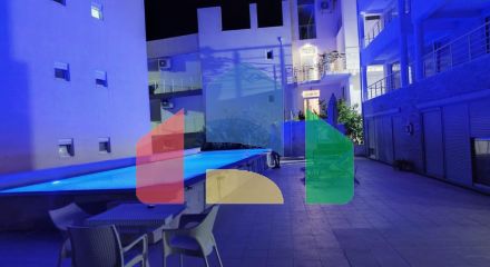 Квартира с 2 спальнями в Добра Вода на первой линии с бассейном