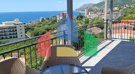 Apartment with 3 bedrooms and sea views in Dobry Voda
