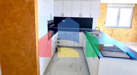 Apartment with 3 bedrooms and sea views in Dobry Voda