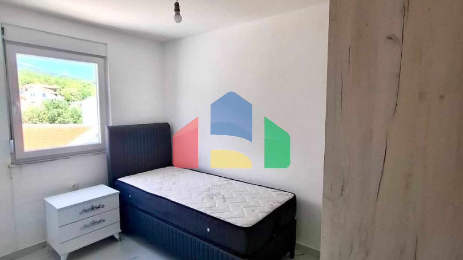 Квартира с 3 спальнями и видом на море в Добры воды