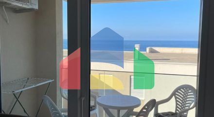 Квартира студия, на первой линии в туристическом поселке Добра Вода.