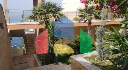 Квартира студия, на первой линии в туристическом поселке Добра Вода.