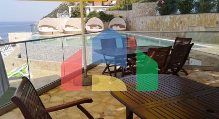 Квартира студия, на первой линии в туристическом поселке Добра Вода.