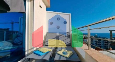 Современная и уютная квартира с 2 спальнями и потрясающим панорамным видом на море в Добры воды. Современная и уютная квартира с 2 спальнями и потрясающим панорамным видом на море в Добры воды.