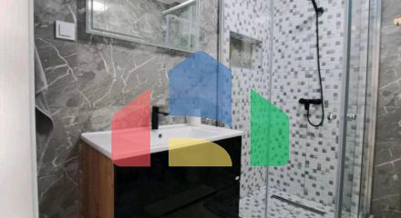 Современная и уютная квартира с 2 спальнями и потрясающим панорамным видом на море в Добры воды. Современная и уютная квартира с 2 спальнями и потрясающим панорамным видом на море в Добры воды.