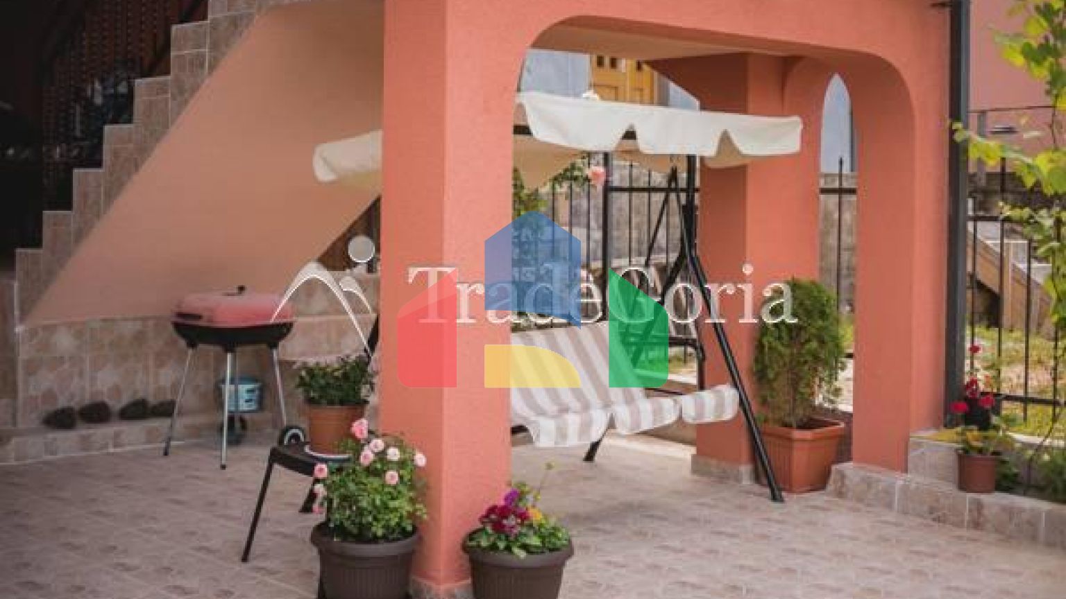 Срочная продажа отеля в курортном поселке Добра Вода