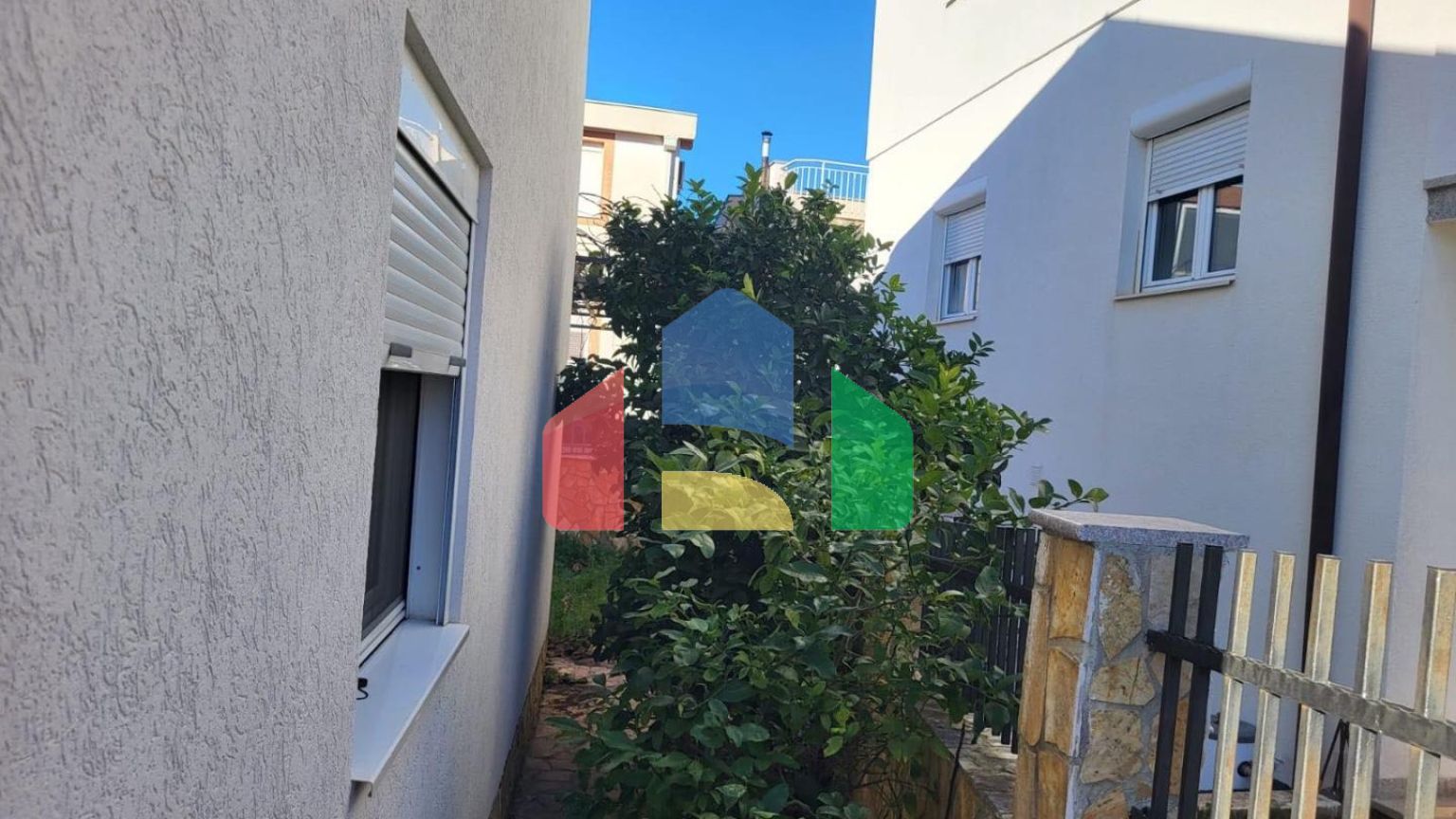 Дом в Добра Вода для жизни и сдачи в аренду