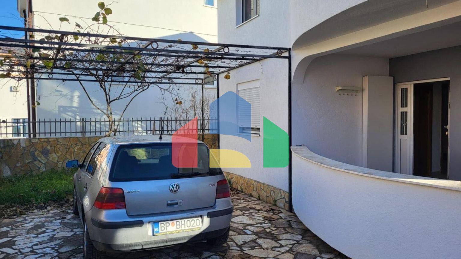 Дом в Добра Вода для жизни и сдачи в аренду