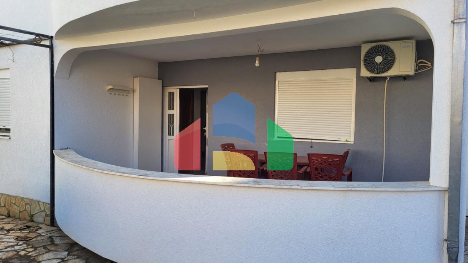 Дом в Добра Вода для жизни и сдачи в аренду