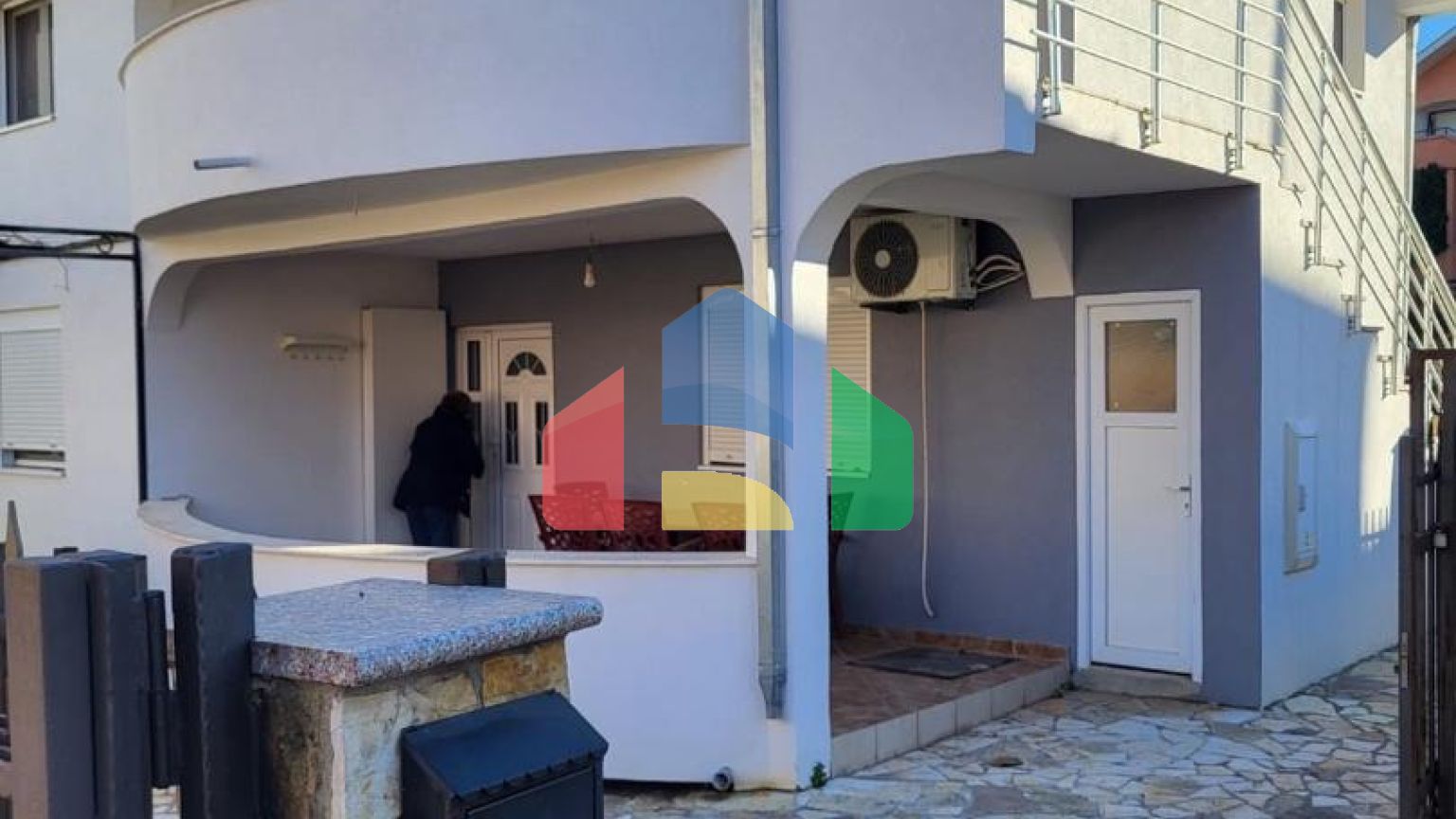 Дом в Добра Вода для жизни и сдачи в аренду