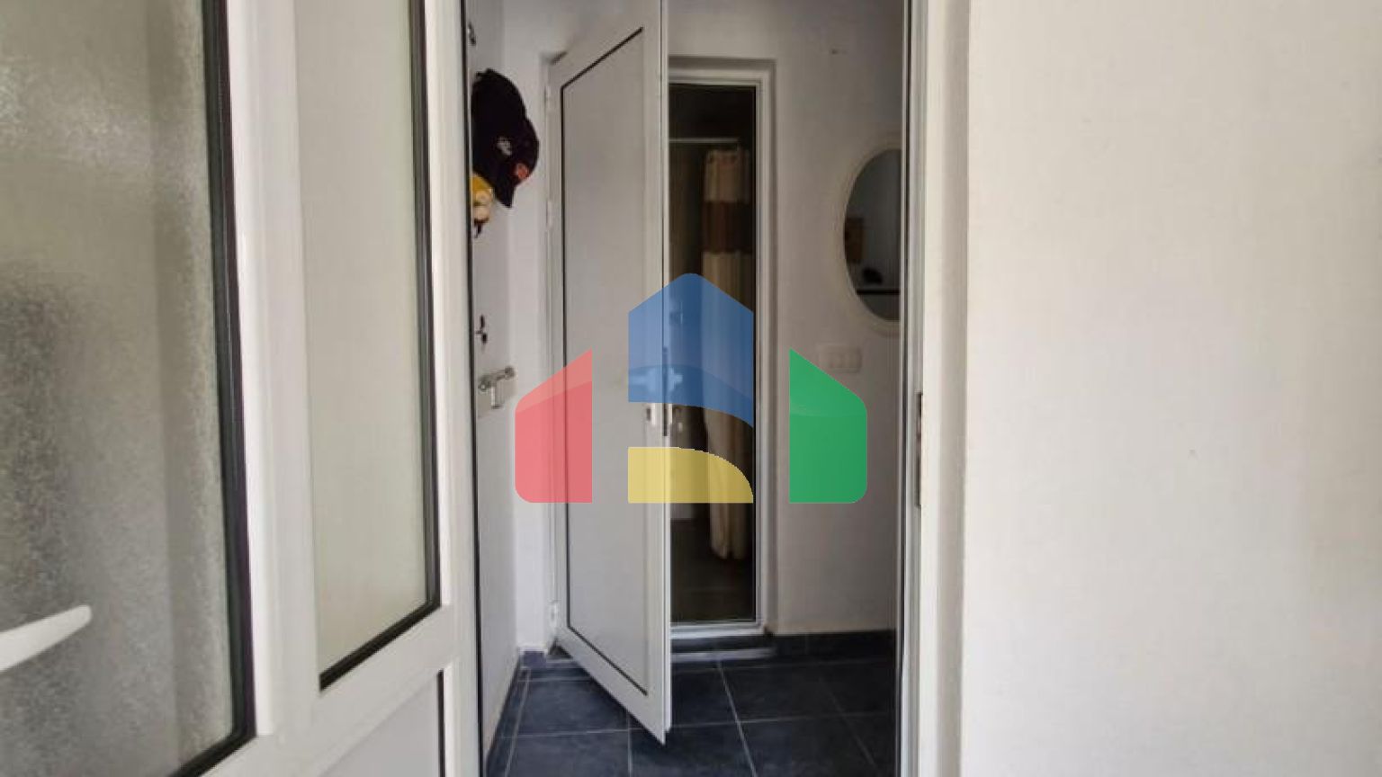 Продается уютный одноэтажный дом в туристическом поселке Добра Вода, готов к проживанию.