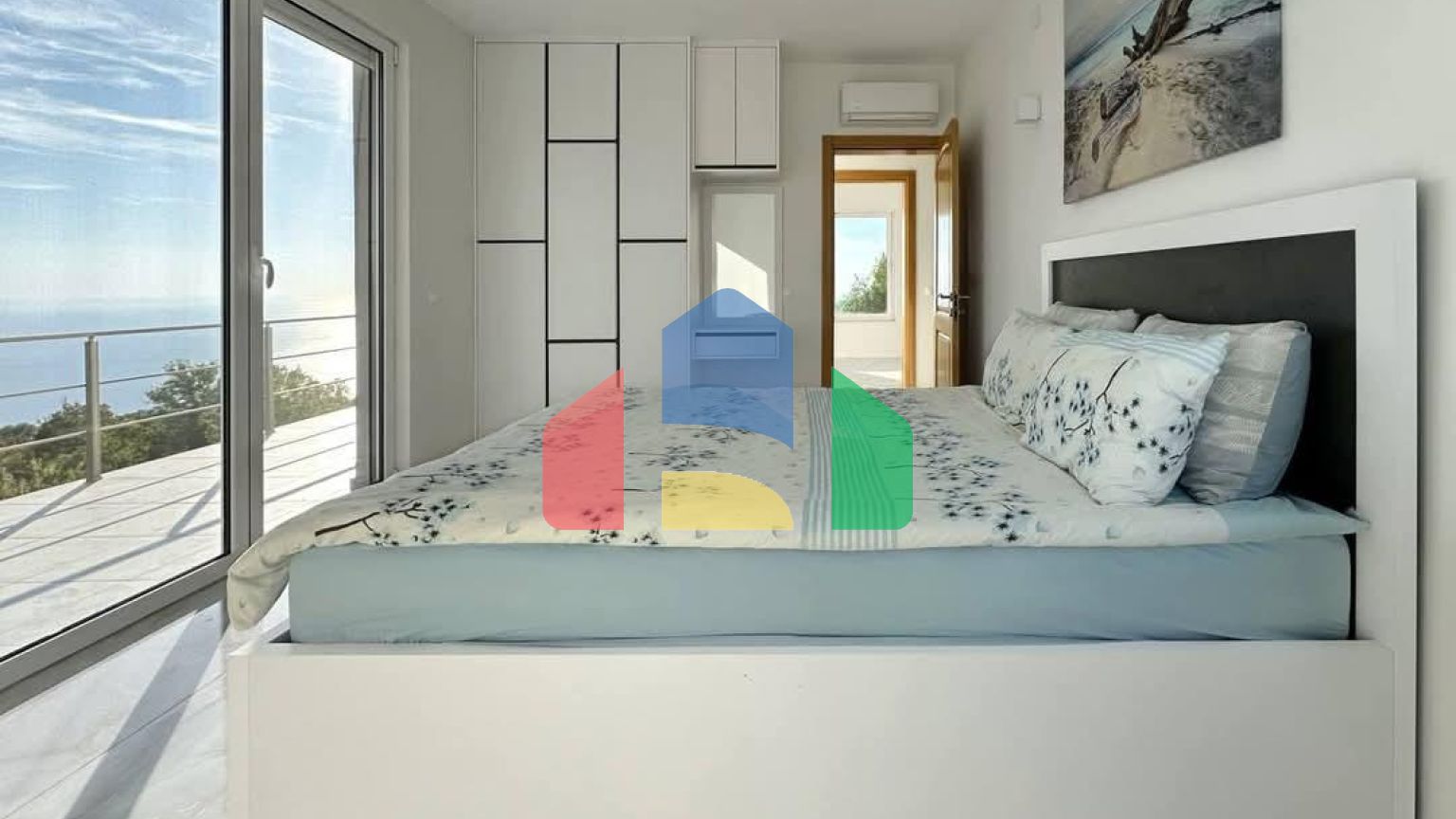 Современная вилла с бассейном, панорамным видом на море и большим садом в Добры Воды, Барская Ривьера.