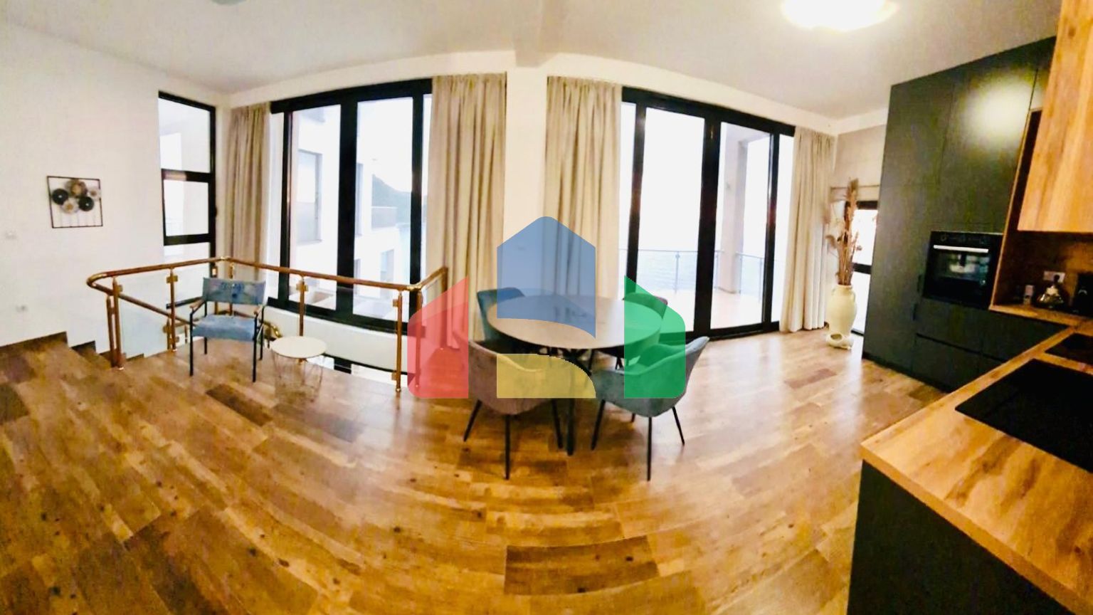 Вилла на первой береговой линии с собственным пляжем и бассейном