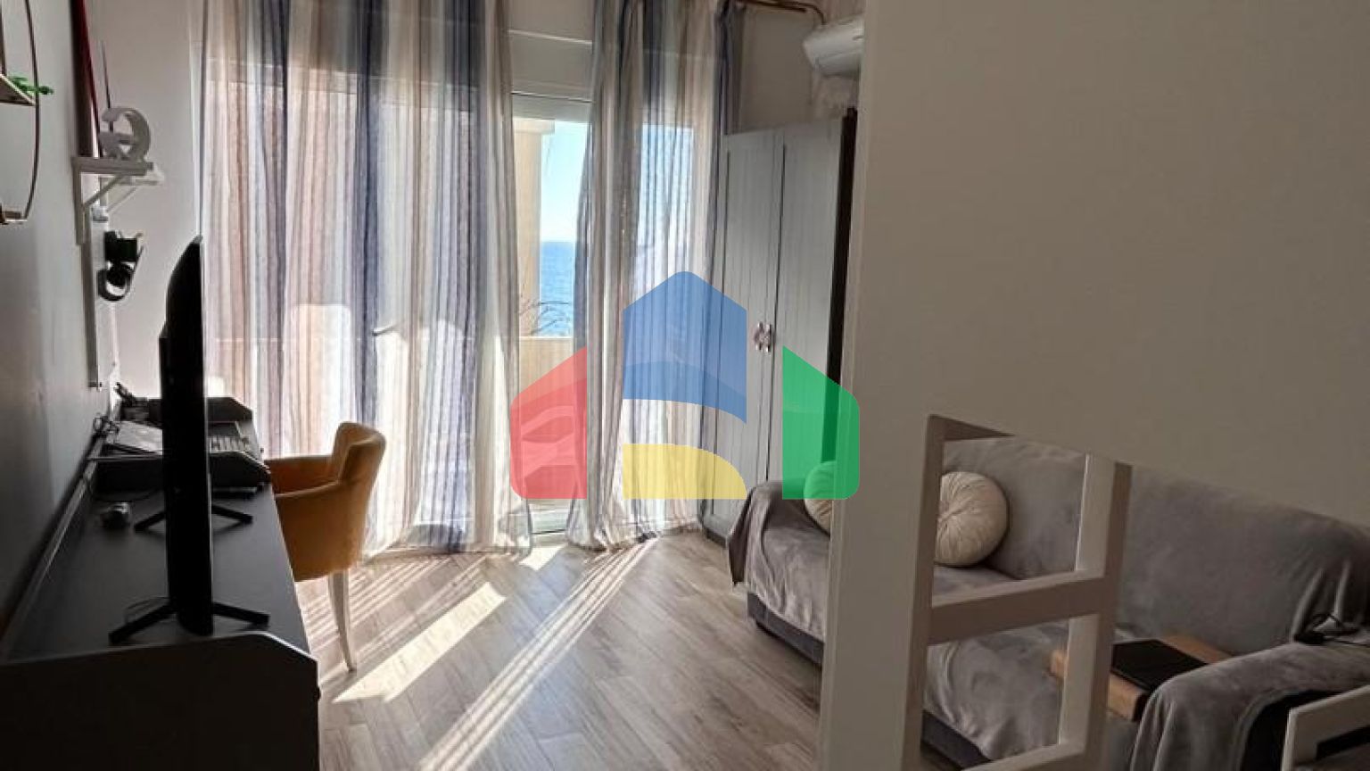 Уникальная возможность приобрести квартиру в комплексе Your Home на первой линии моря.