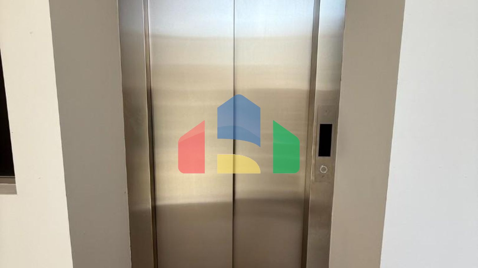 Квартира с 2 спальнями на первой линии в посёлке Добра Вода