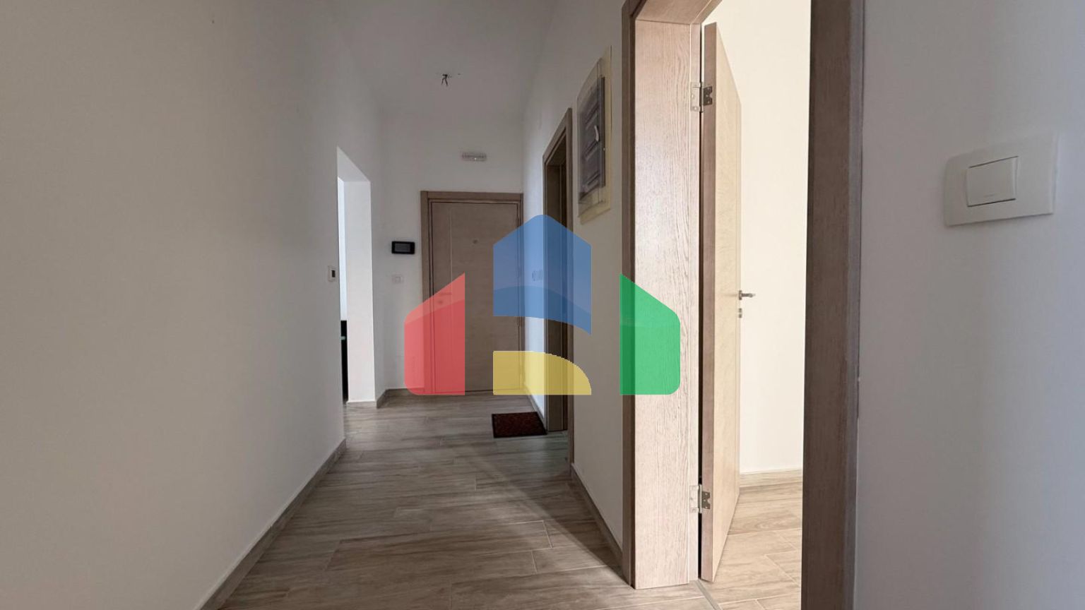 Квартира с 2 спальнями на первой линии в посёлке Добра Вода