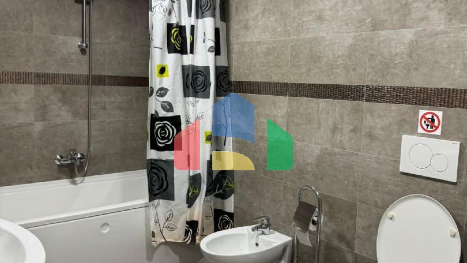 Продаётся квартира с 2 спальнями рядом с морем в Добра Вода