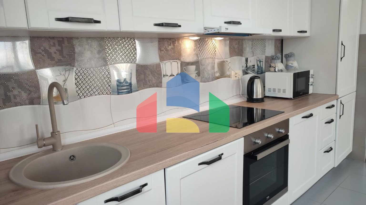 Квартира 97 м2 с собственным земельным участком в Добрых Водах