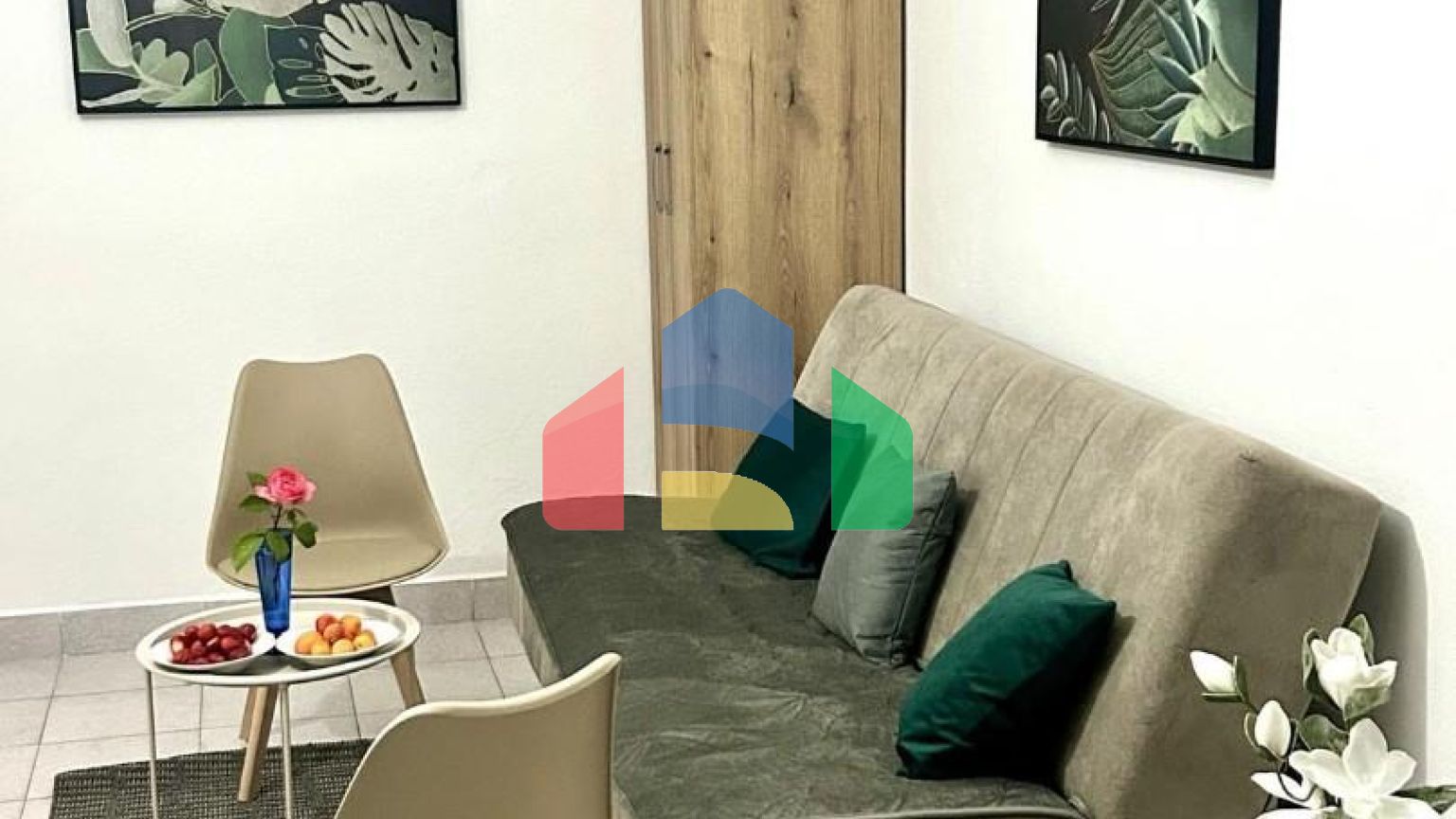 Мини отель в Добры Воды на отличной локации не далеко от пляжа с видом на море.