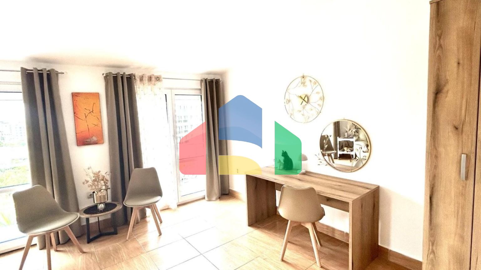 Мини отель в Добры Воды на отличной локации не далеко от пляжа с видом на море.