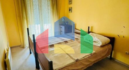 Вилла в Добры воды с панорамным видом на море и бассейном, недалеко от пляжа.