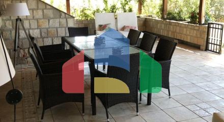 Отель с рестораном в одном из самых туристических мест Черногории, Добры воды. Отель с рестораном в одном из самых туристических мест Черногории, Добры воды.