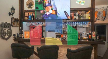 Отель с рестораном в одном из самых туристических мест Черногории, Добры воды. Отель с рестораном в одном из самых туристических мест Черногории, Добры воды.