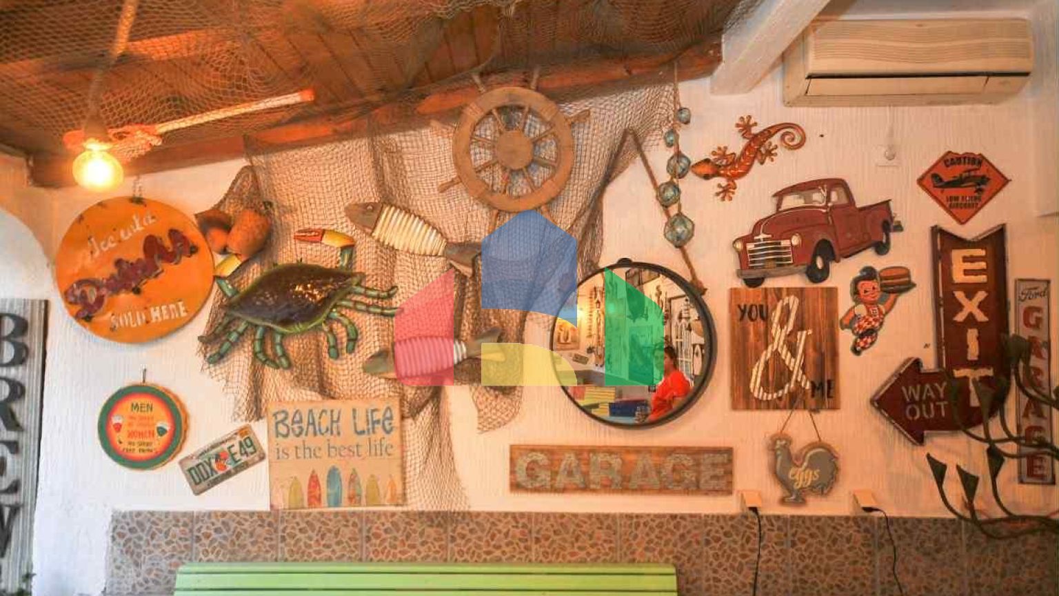 Отель с рестораном в одном из самых туристических мест Черногории, Добры воды.