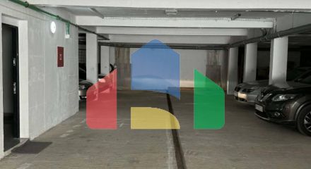 Квартира c гаражом в поселке Добры Воды с двумя спальнями