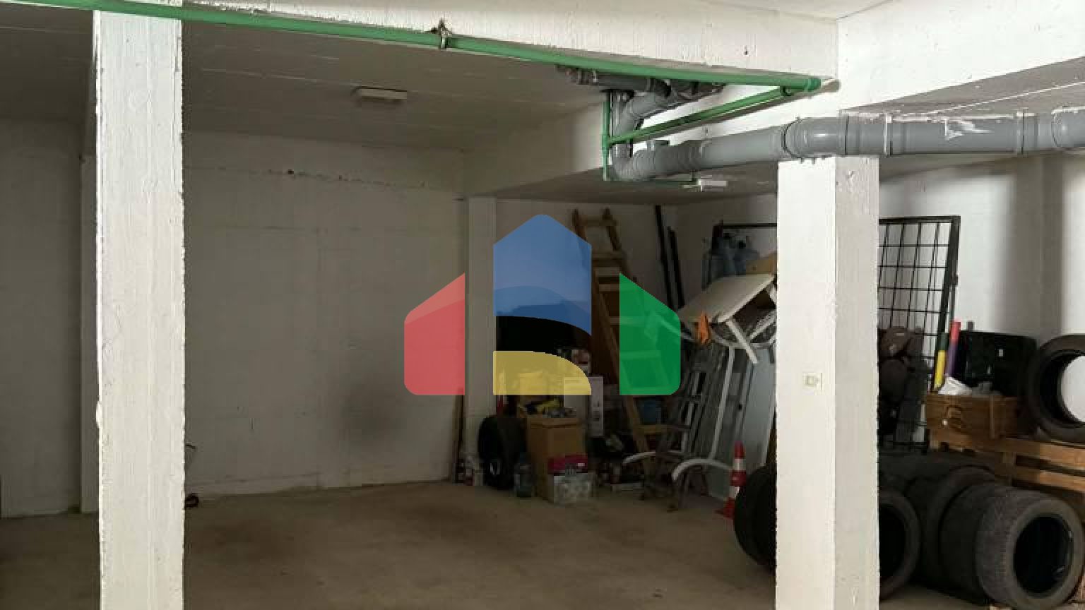 Квартира c гаражом в поселке Добры Воды с двумя спальнями