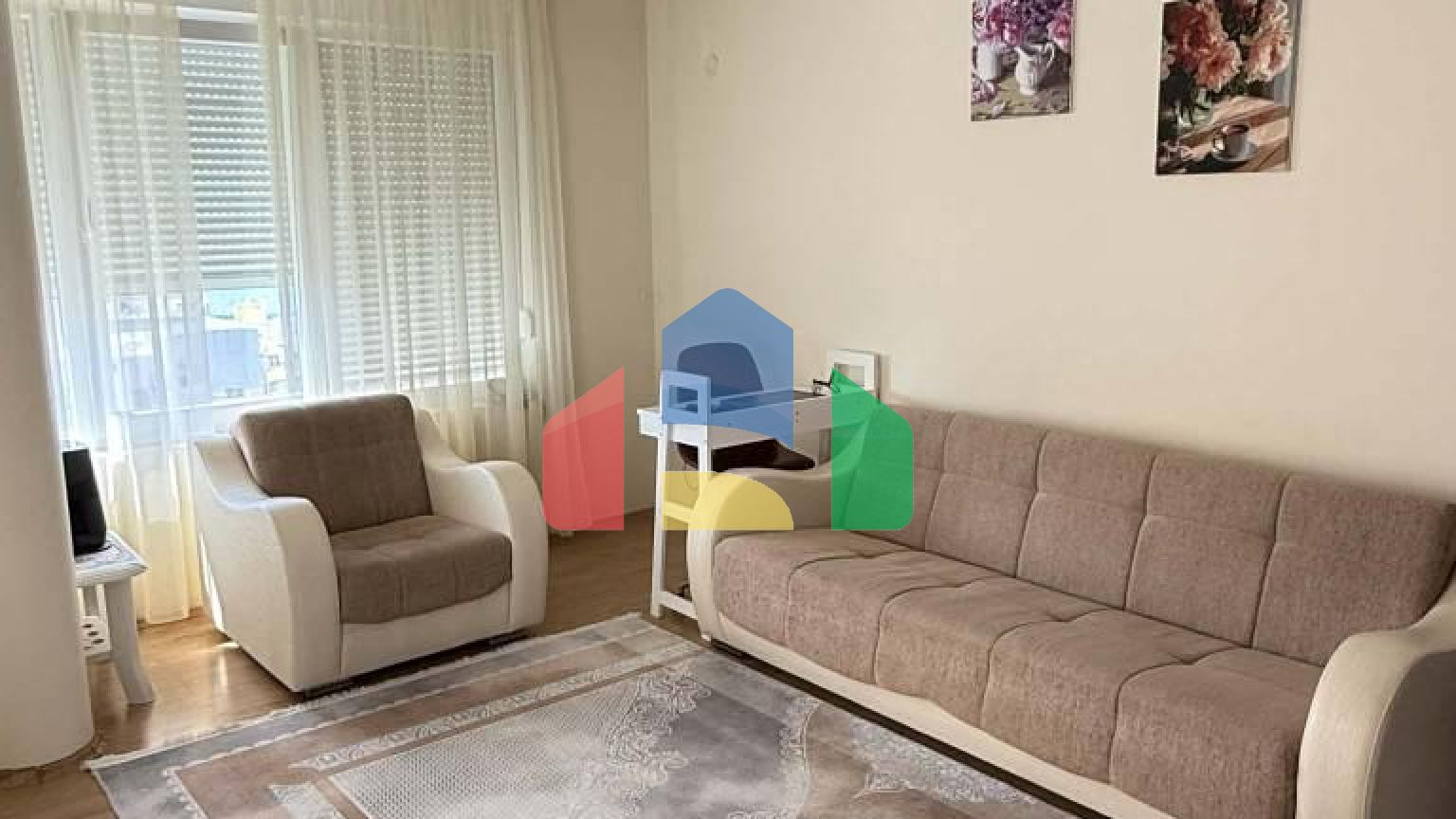 Квартира c гаражом в поселке Добры Воды с двумя спальнями