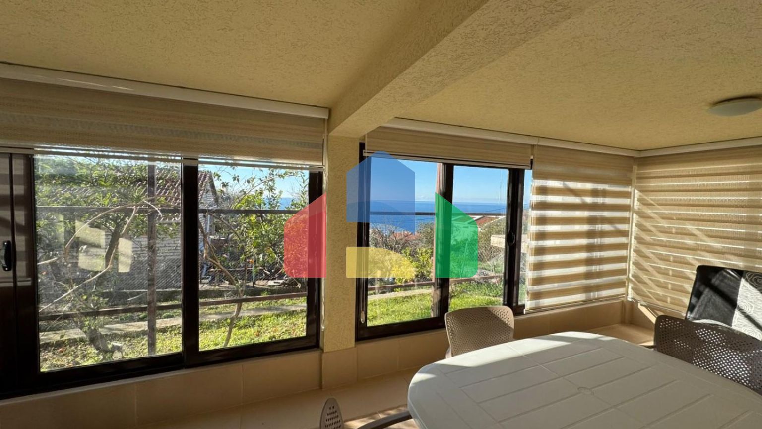 Двухэтажный легальный дом в Добра Вода