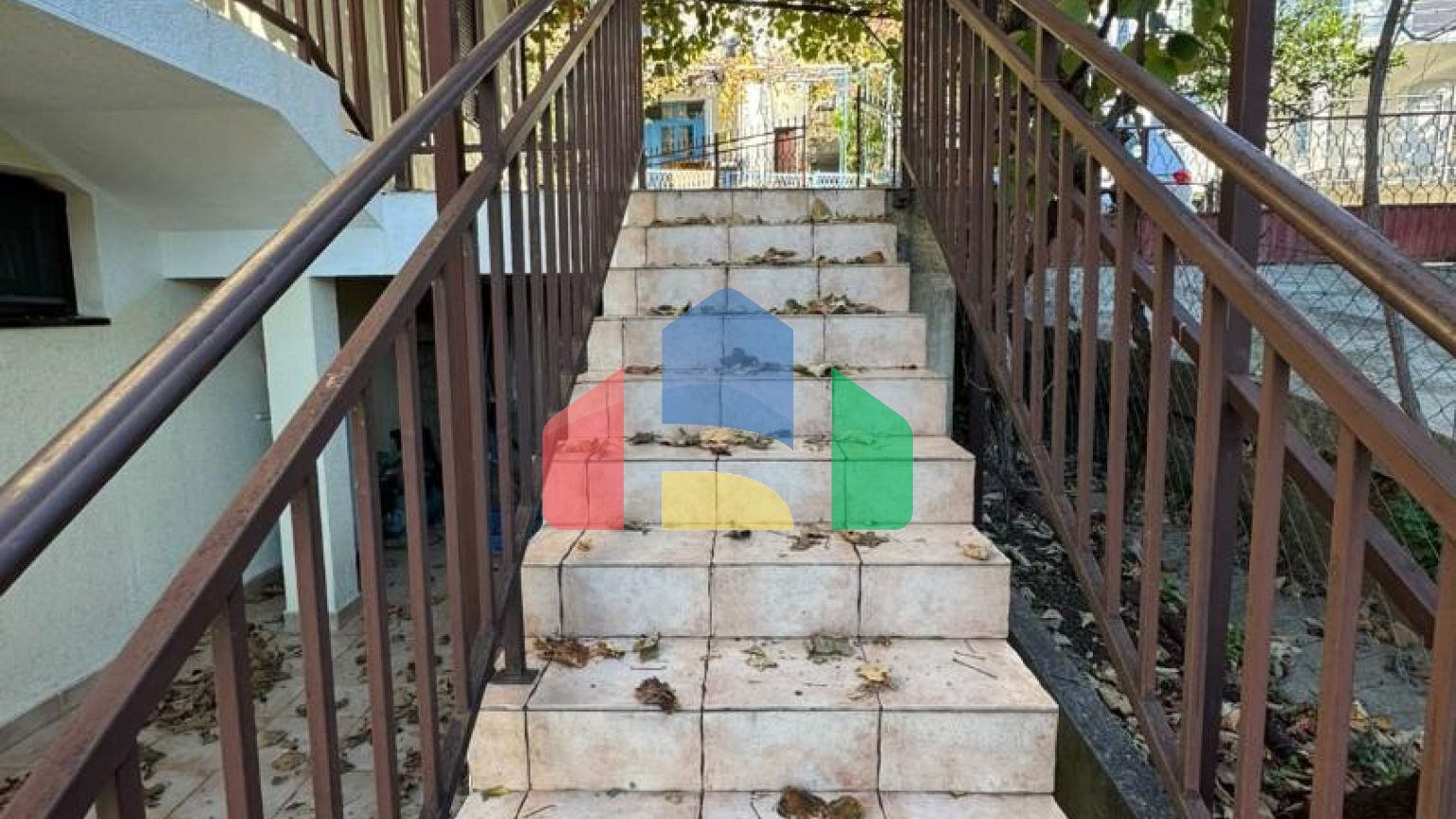 Двухэтажный легальный дом в Добра Вода