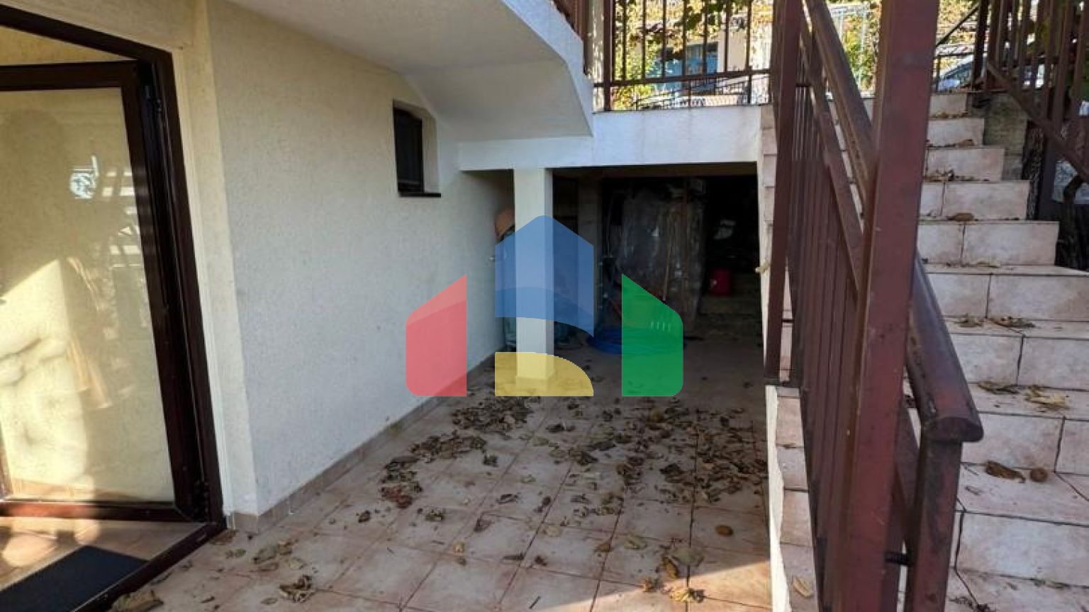 Двухэтажный легальный дом в Добра Вода