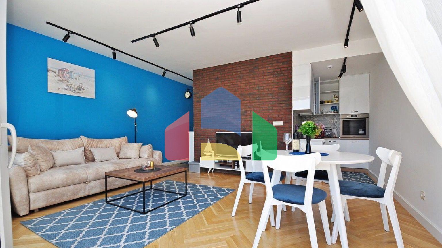 Функциональная видовая квартира в Доброте