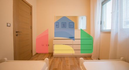 Уникальная квартира в современном комплексе с бассейном (Доброта, Котор)