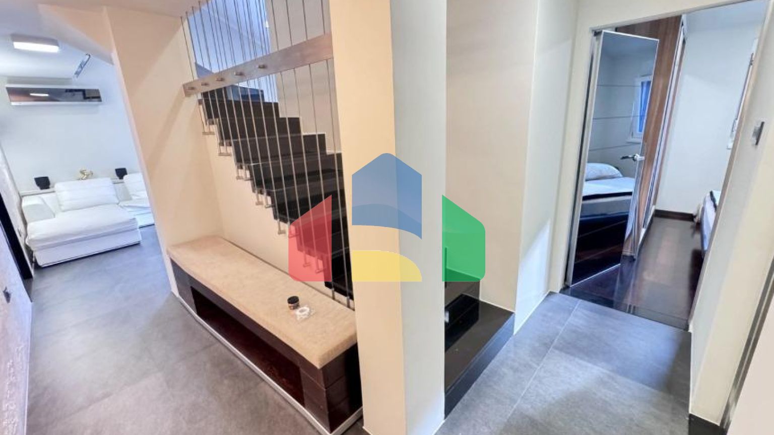 Роскошная двухуровневая квартира с видом на море Котор, район Доброта