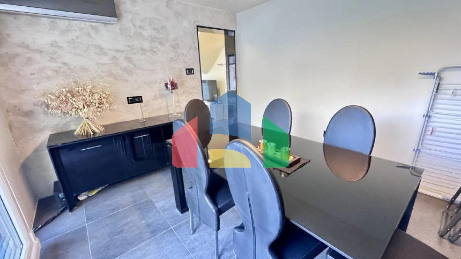 Роскошная двухуровневая квартира с видом на море Котор, район Доброта