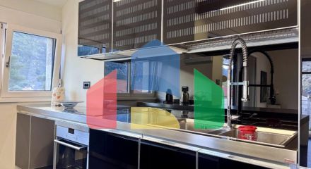 Роскошная двухуровневая квартира с видом на море Котор, район Доброта Роскошная двухуровневая квартира с видом на море Котор, район Доброта