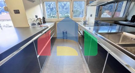 Роскошная двухуровневая квартира с видом на море Котор, район Доброта Роскошная двухуровневая квартира с видом на море Котор, район Доброта