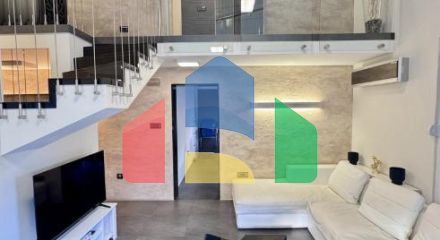 Роскошная двухуровневая квартира с видом на море Котор, район Доброта Роскошная двухуровневая квартира с видом на море Котор, район Доброта