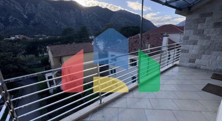 Роскошная двухуровневая квартира с видом на море Котор, район Доброта Роскошная двухуровневая квартира с видом на море Котор, район Доброта