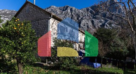 Продается – аутентичный каменный дом с панорамным видом на Бока-Которскую бухту Продается – аутентичный каменный дом с панорамным видом на Бока-Которскую бухту