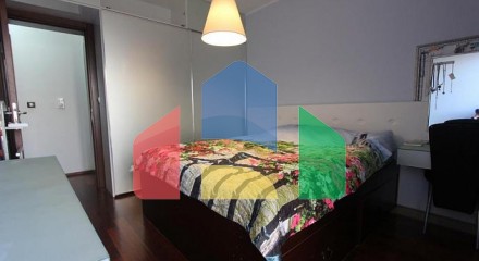 Apartment in a building with a pool 50 m from the sea