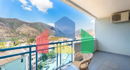 Студия в Доброте с панорамным видом на Боко-Которский залив