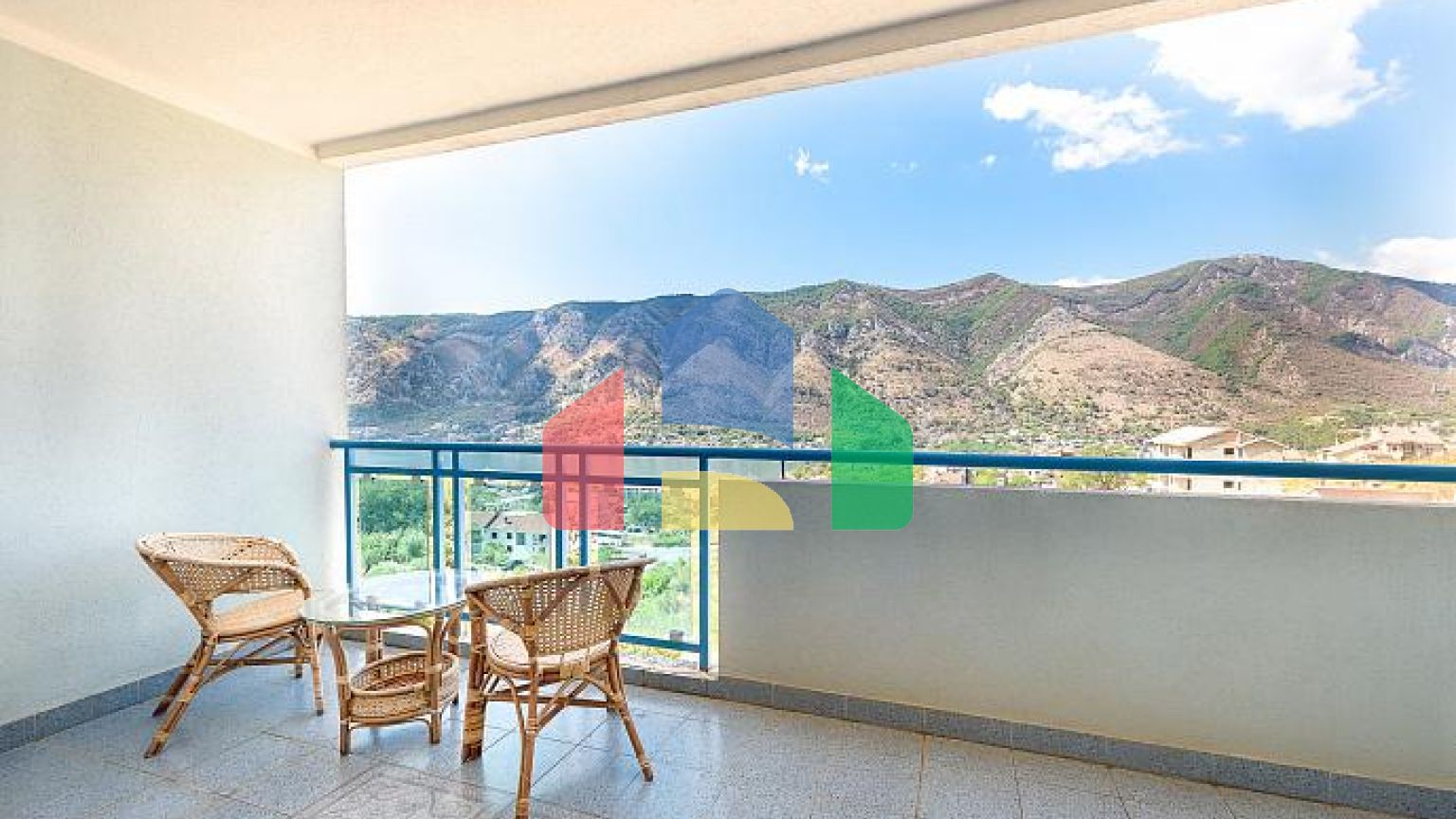 Студия в Доброте с панорамным видом на Боко-Которский залив