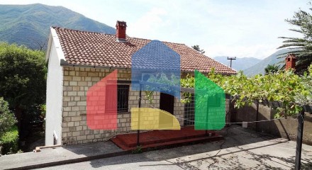 House on the first line to the sea in Dobrota, Kotor