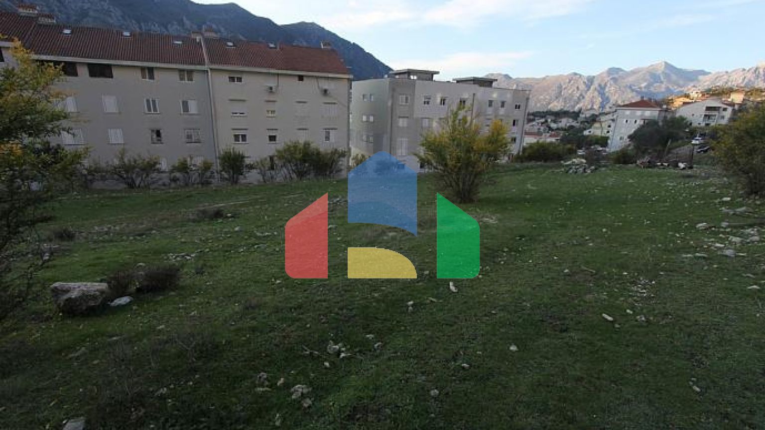 Участок в Доброте