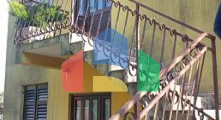 Three-story house in Morinje with a large yard